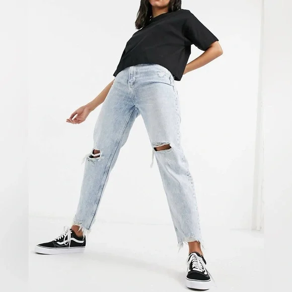 Bershka Jeans Bershka Ripped Mom Jean With Distressed Hem In